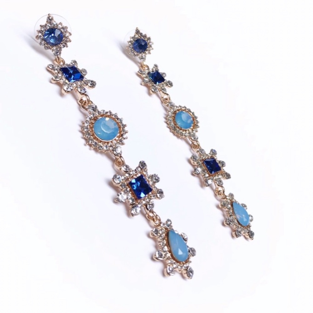 Classy blue dangling rhinestone earrings